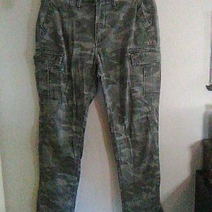 Camo cargo pants (men's fit)